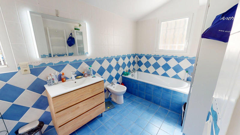 Maison - 128 m² - 4 pièces