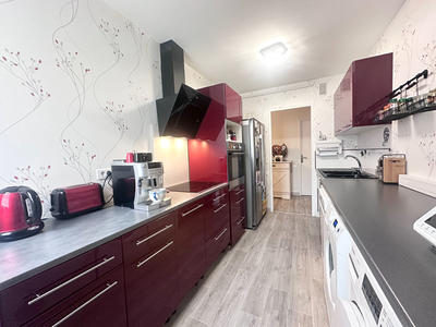 Appartement - 84 m² - 4 pièces