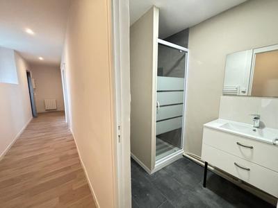 Appartement - 83 m² - 4 pièces