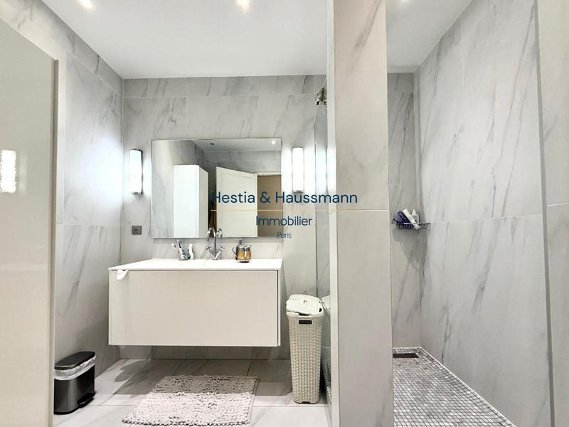 Appartement - 200 m² - 7 pièces