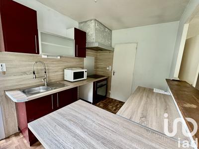 Maison - 98 m² - 5 pièces