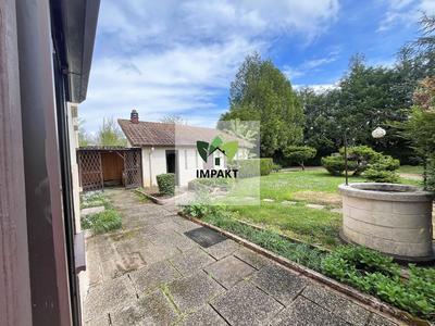 Maison - 194 m² - 7 pièces