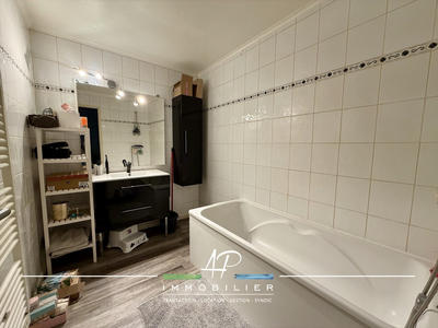 Maison - 131 m² - 5 pièces