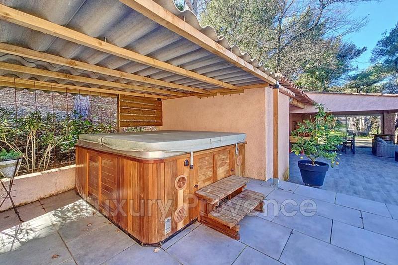 Villa - 170 m² - 7 pièces