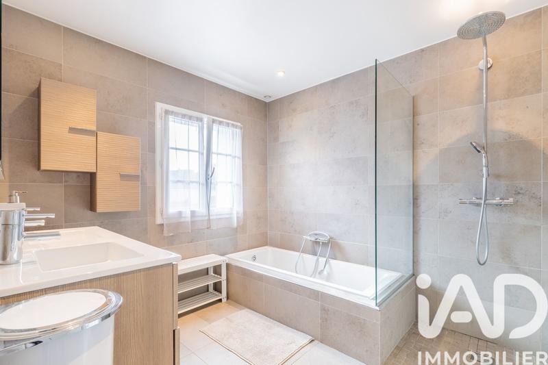 Maison - 145 m² - 7 pièces