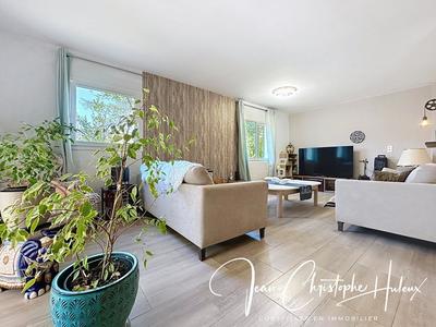 Villa - 200 m² - 8 pièces