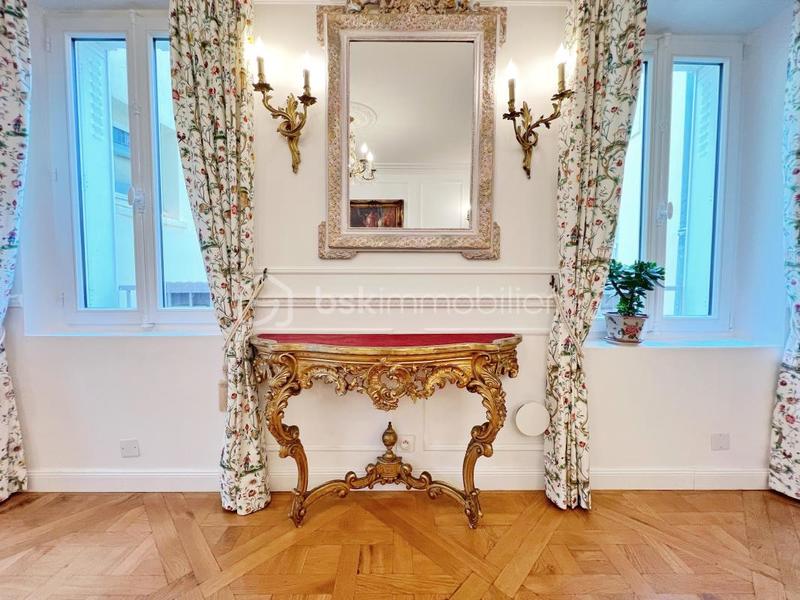 Maison de village - 191 m² - 8 pièces