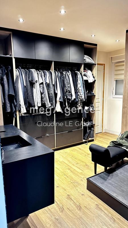 Maison - 200 m² - 7 pièces