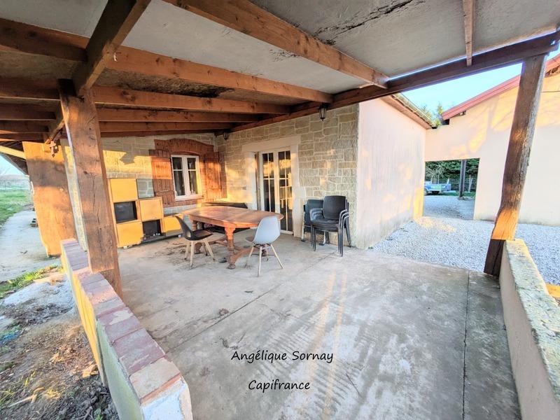 Maison - 222 m² - 8 pièces