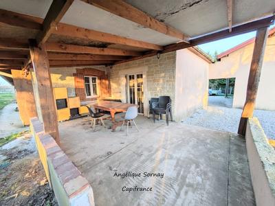 Maison - 222 m² - 8 pièces