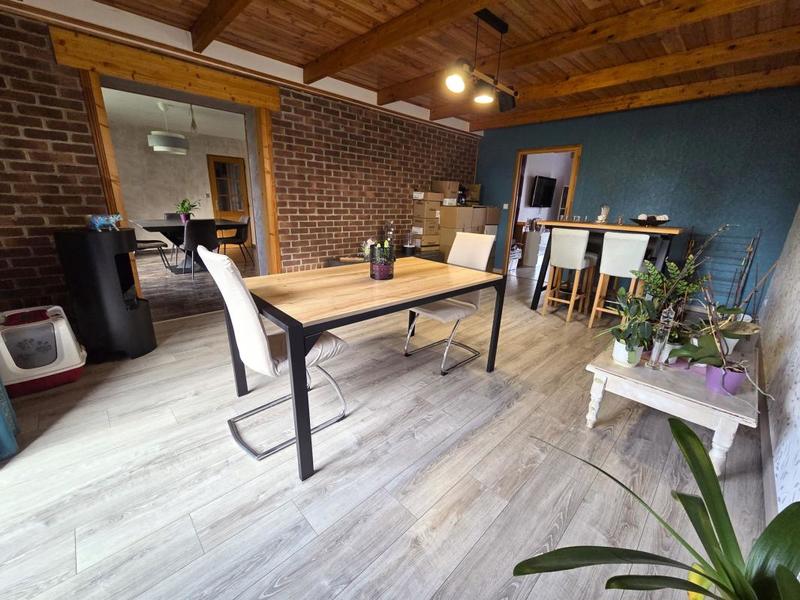 Pavillon - 146 m² - 7 pièces