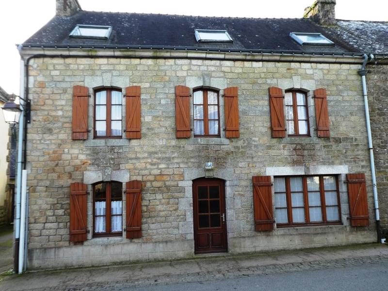 Maison en pierre - 142 m² - 8 pièces