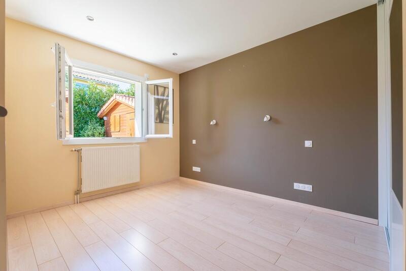 Villa - 102 m² - 5 pièces