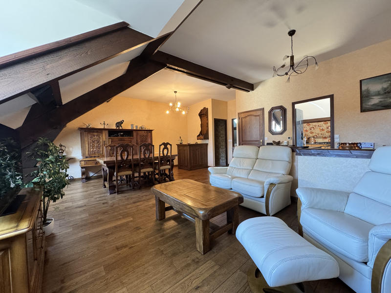 Maison - 143 m² - 6 pièces