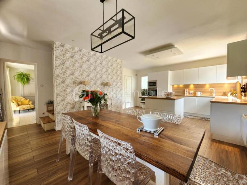 Villa - 160 m² - 5 pièces