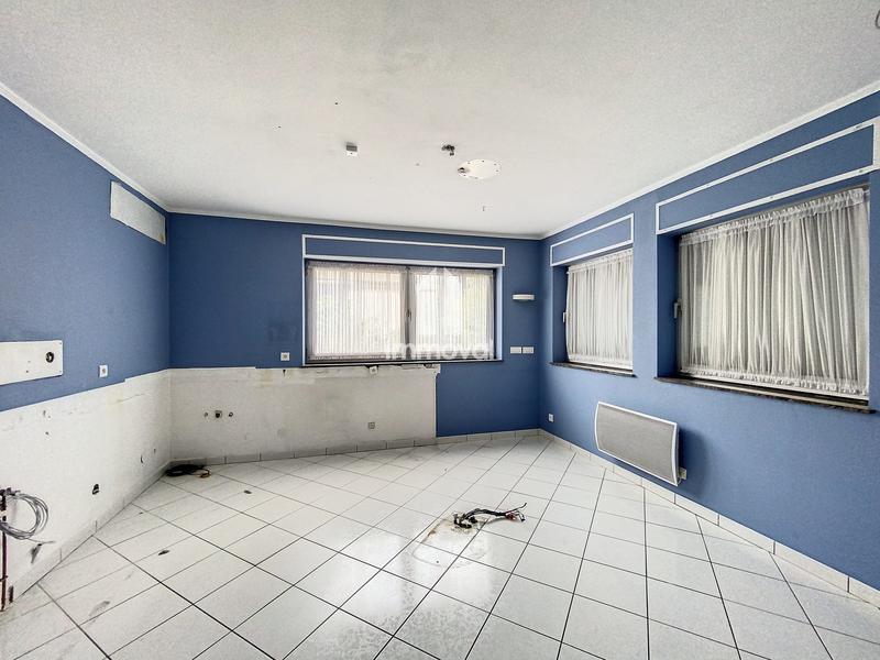 Local d'activités - 169 m²