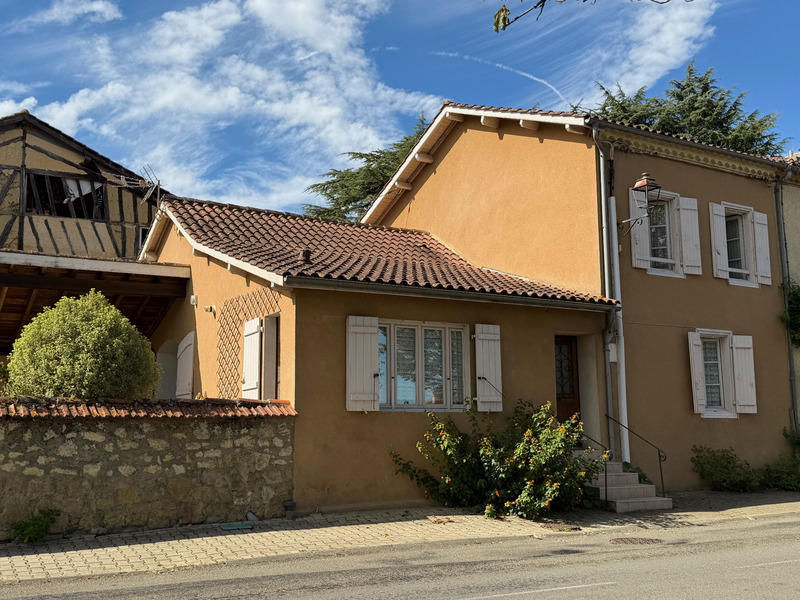 Maison - 99 m² - 4 pièces