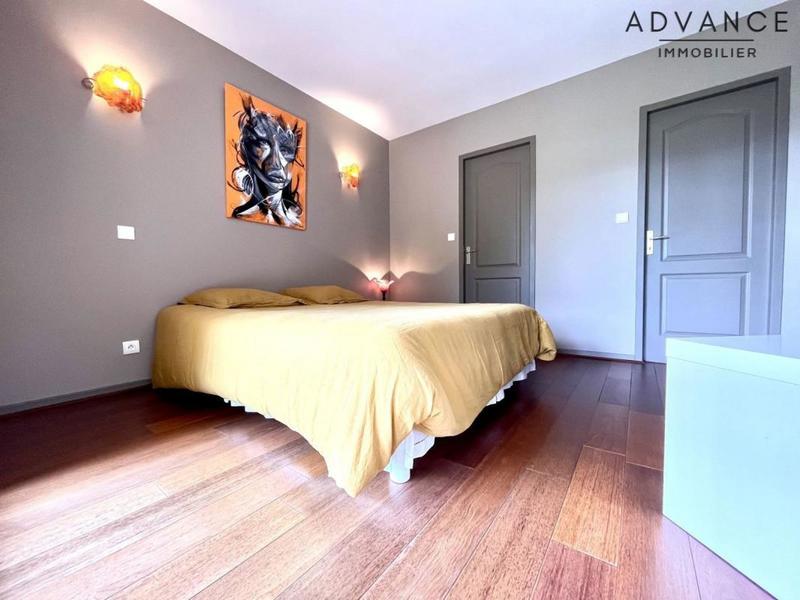 Maison - 172 m² - 6 pièces