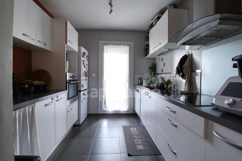 Appartement - 79 m² - 4 pièces