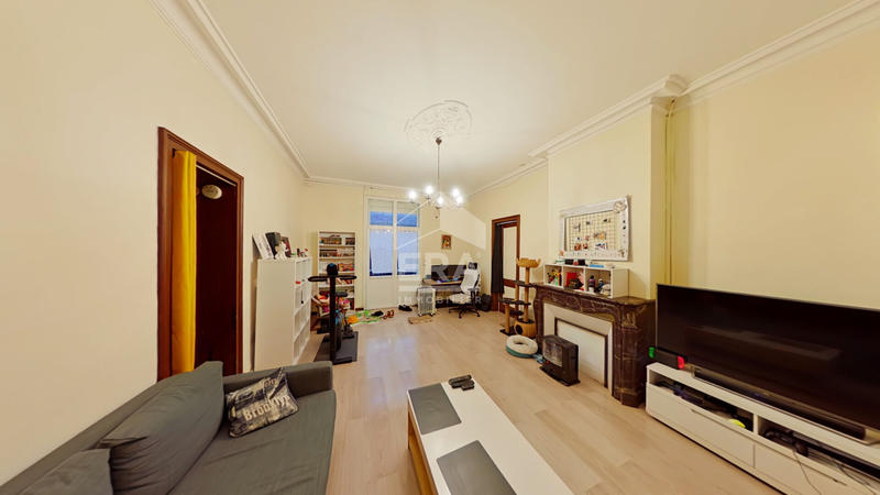 Maison - 98 m² - 4 pièces