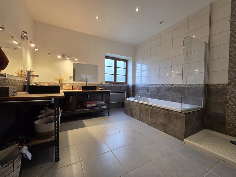 Maison - 118 m² - 6 pièces