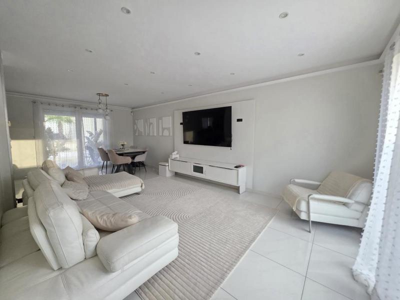 Maison - 150 m² - 5 pièces