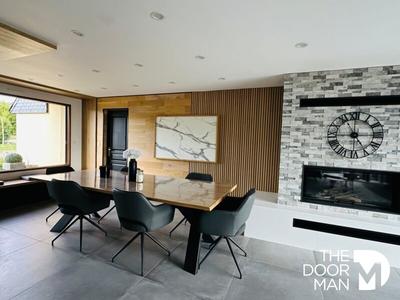 Demeure - 255 m² - 6 pièces