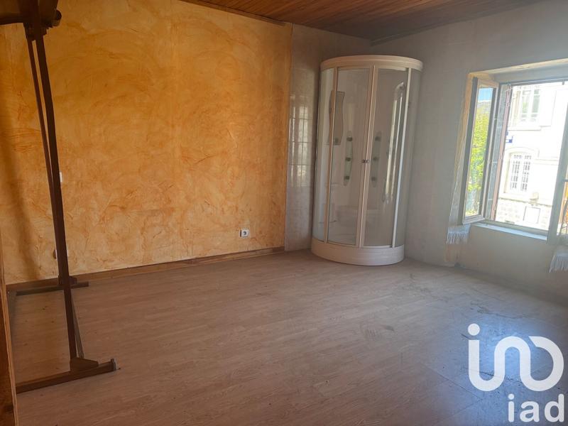 Maison - 236 m² - 9 pièces