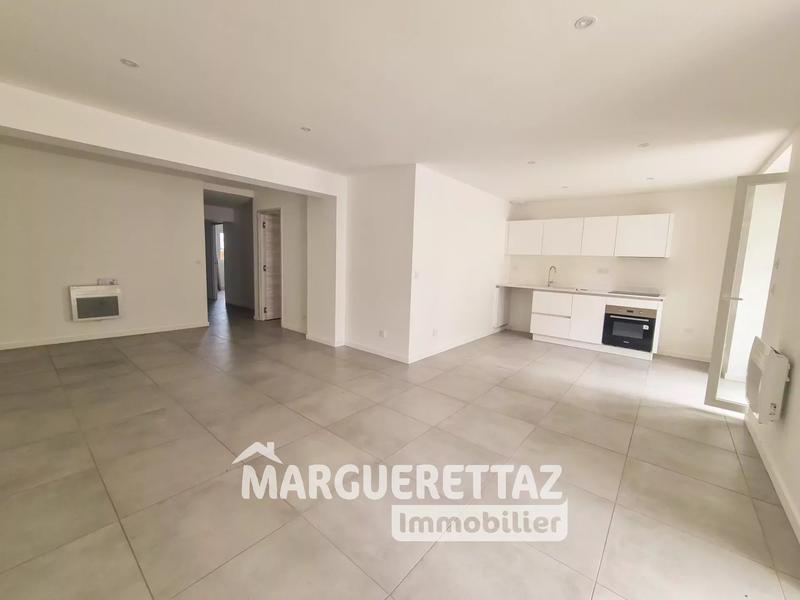 Appartement - 93 m² - 4 pièces