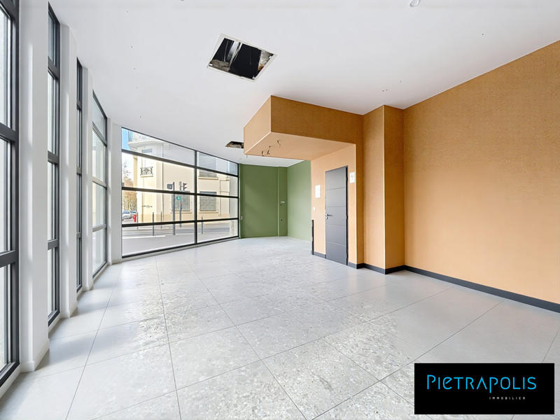 Local d'activités - 60 m²