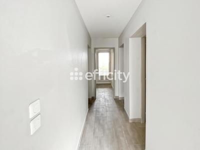 Maison - 136 m² - 8 pièces