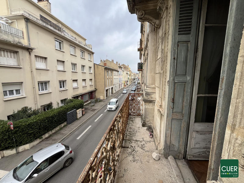 Appartement - 252 m² - 7 pièces