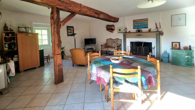 Propriété - 155 m² - 6 pièces