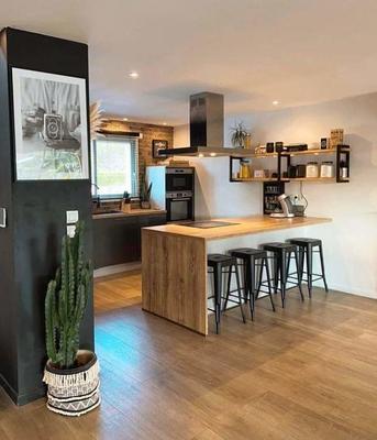 Maison - 90 m² - 5 pièces