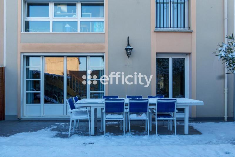 Maison - 143 m² - 5 pièces