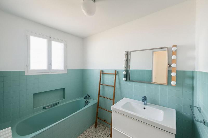 Maison - 187 m² - 7 pièces