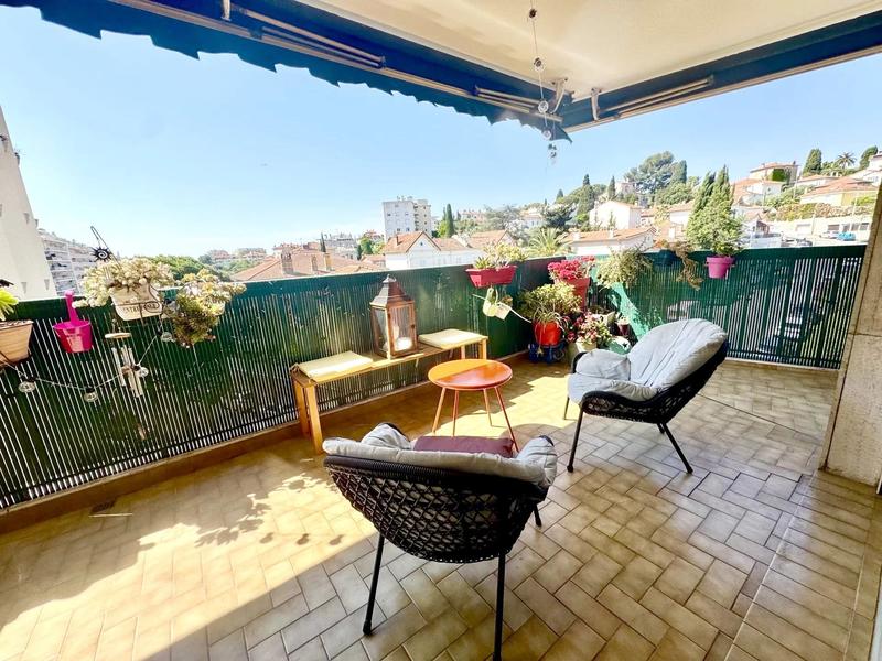 Appartement - 148 m² - 5 pièces