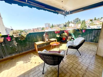 Appartement - 148 m² - 5 pièces