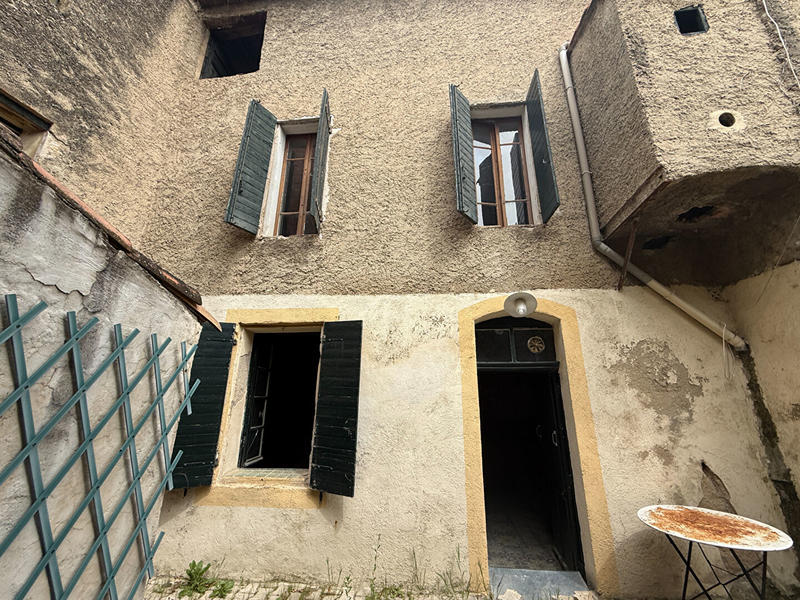 Maison de village - 280 m² - 10 pièces