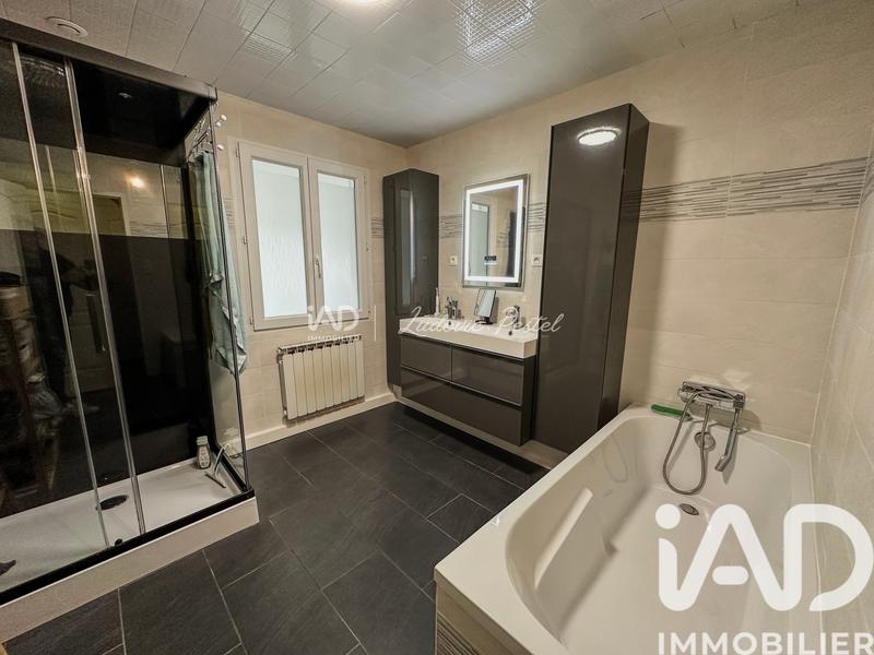 Maison - 193 m² - 6 pièces