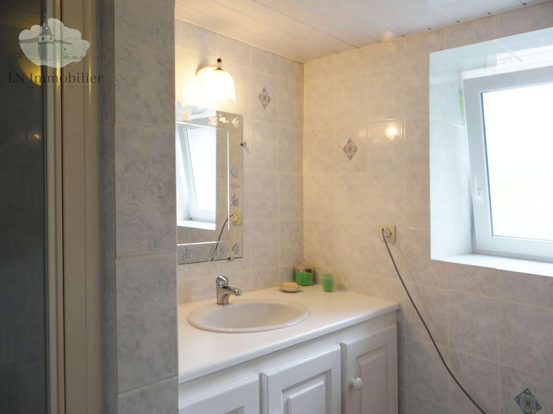 Propriété - 290 m² - 13 pièces