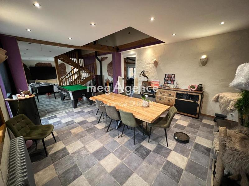 Corps de ferme - 373 m² - 14 pièces