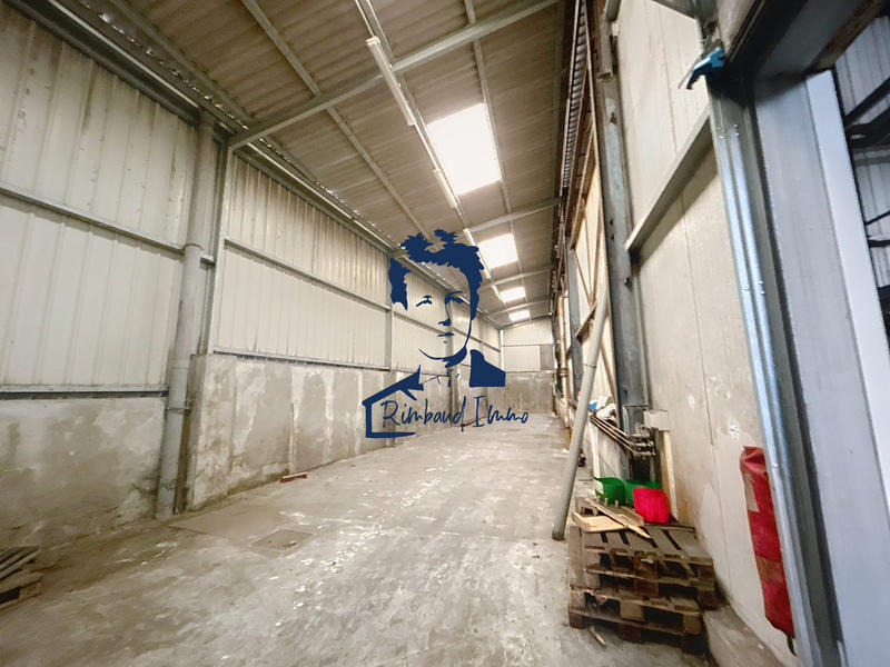 Local d'activités - 3 200 m²