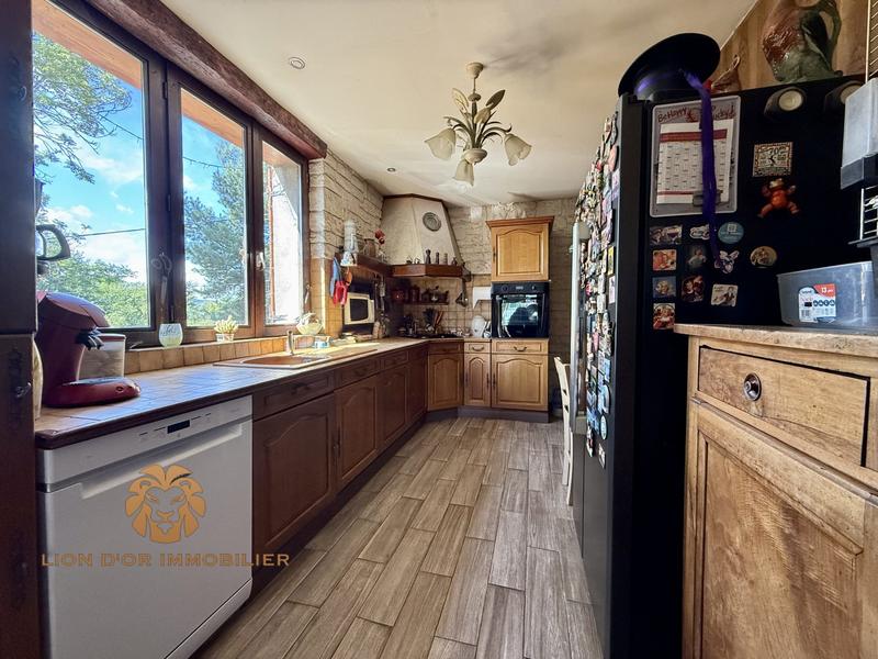 Maison - 163 m² - 6 pièces