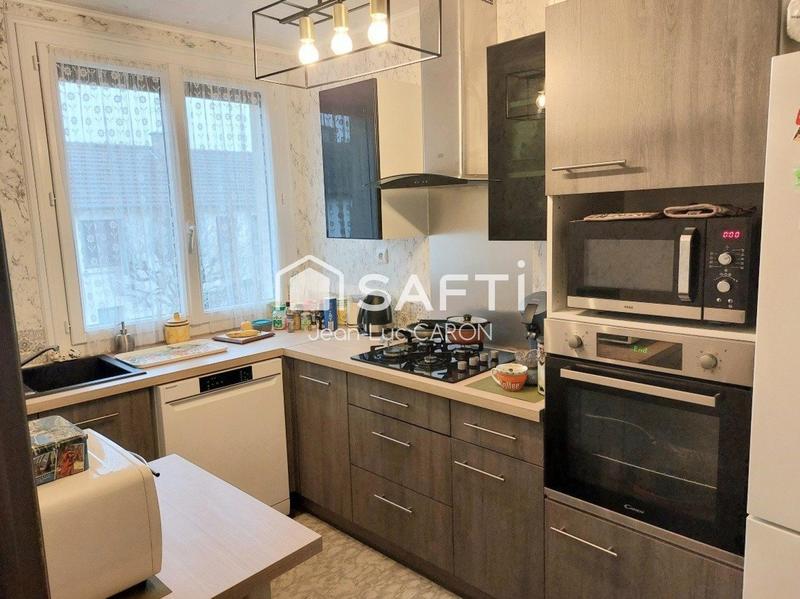 Maison - 90 m² - 5 pièces