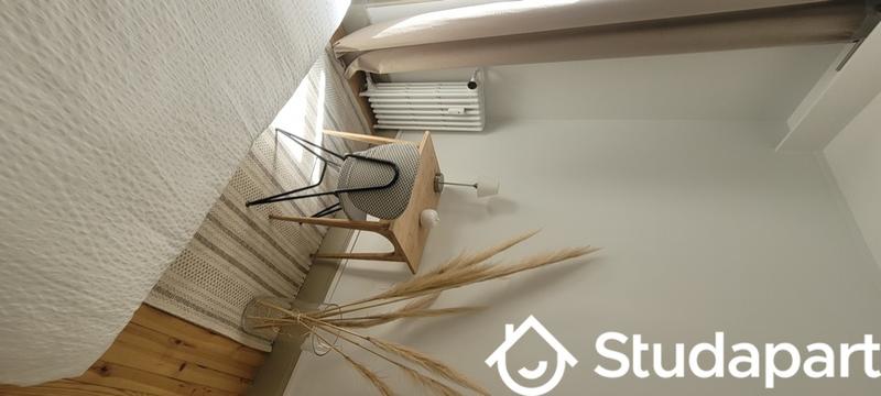 Chambre - 12 m² - 1 pièce