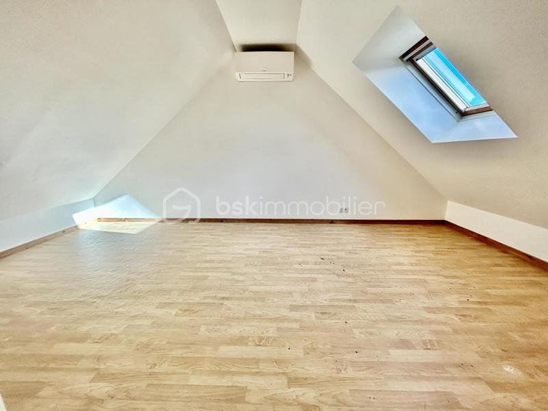 Maison traditionnelle - 106 m² - 5 pièces