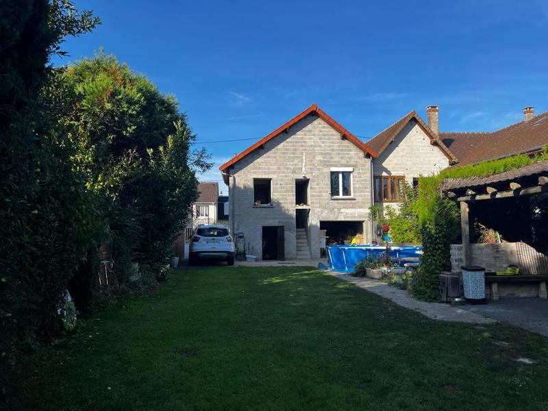 Maison - 130 m² - 4 pièces