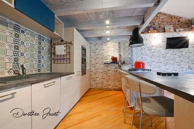 Maison - 335 m² - 9 pièces