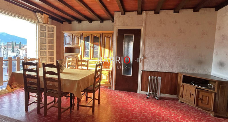 Maison traditionnelle - 255 m² - 12 pièces